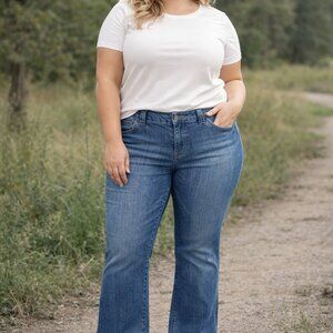 Lane Bryant Distinctly Boot Jeans Size 18 Average Stretch Denim